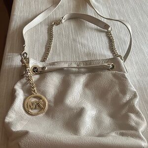 Michael Kors Cream/Ivory Satchel. Pebble Grain Leather w Gold Adjusting Chain